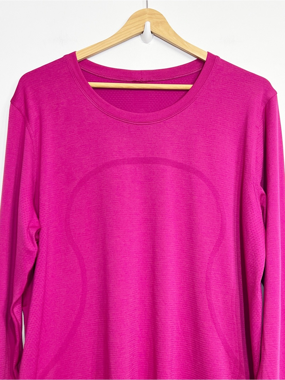 Lululemon Swiftly Relaxed Long-Sleeve Shirt Ripened Raspberry - Picture 3 of 8